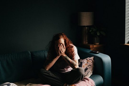 6 Signs of Avoidant Personality Disorder