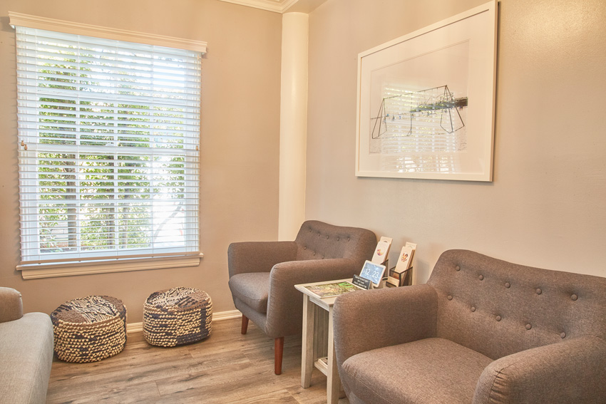 Office - Therapy in Beverly Hills