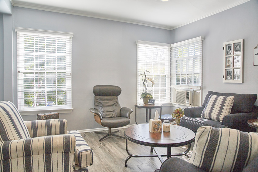 Office - Therapy in Beverly Hills